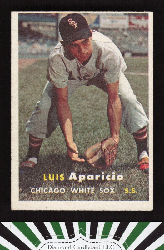 1957 Topps #7 Luis Aparicio EX+ h, front