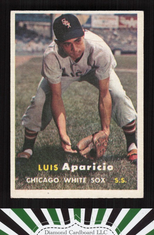 1957 Topps #7 Luis Aparicio EX k, front