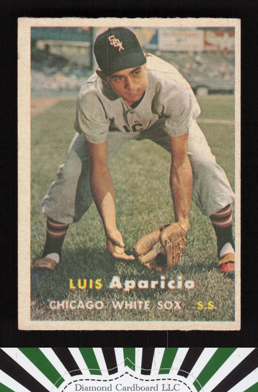 1957 Topps #7 Luis Aparicio VGEX b, front